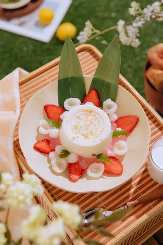 Strawbery Pudding/jelly 奶油草莓冰豆酪/河粉